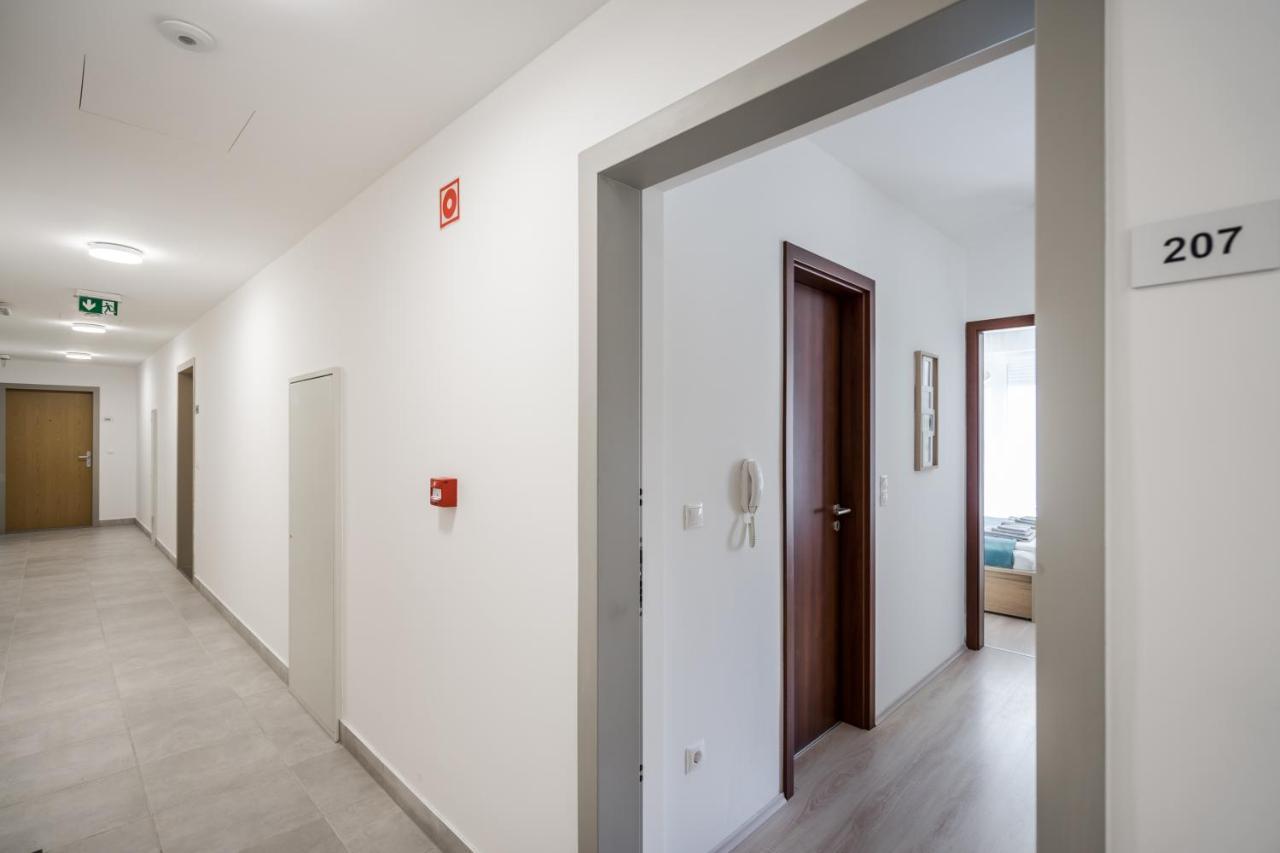 Bpr Galactic Empire Home With Balcony Budapest Extérieur photo